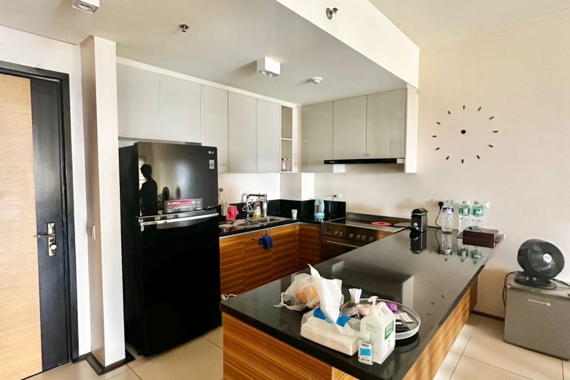 2 Bedroom Condo for Sale in Greenhills, San Juan, Metro Manila near MRT-3 Santolan – photo 3