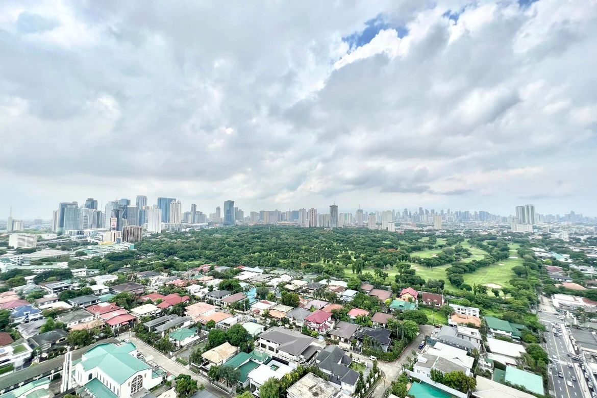 2 Bedroom Condo for Sale in Greenhills, San Juan, Metro Manila near MRT-3 Santolan – photo 3