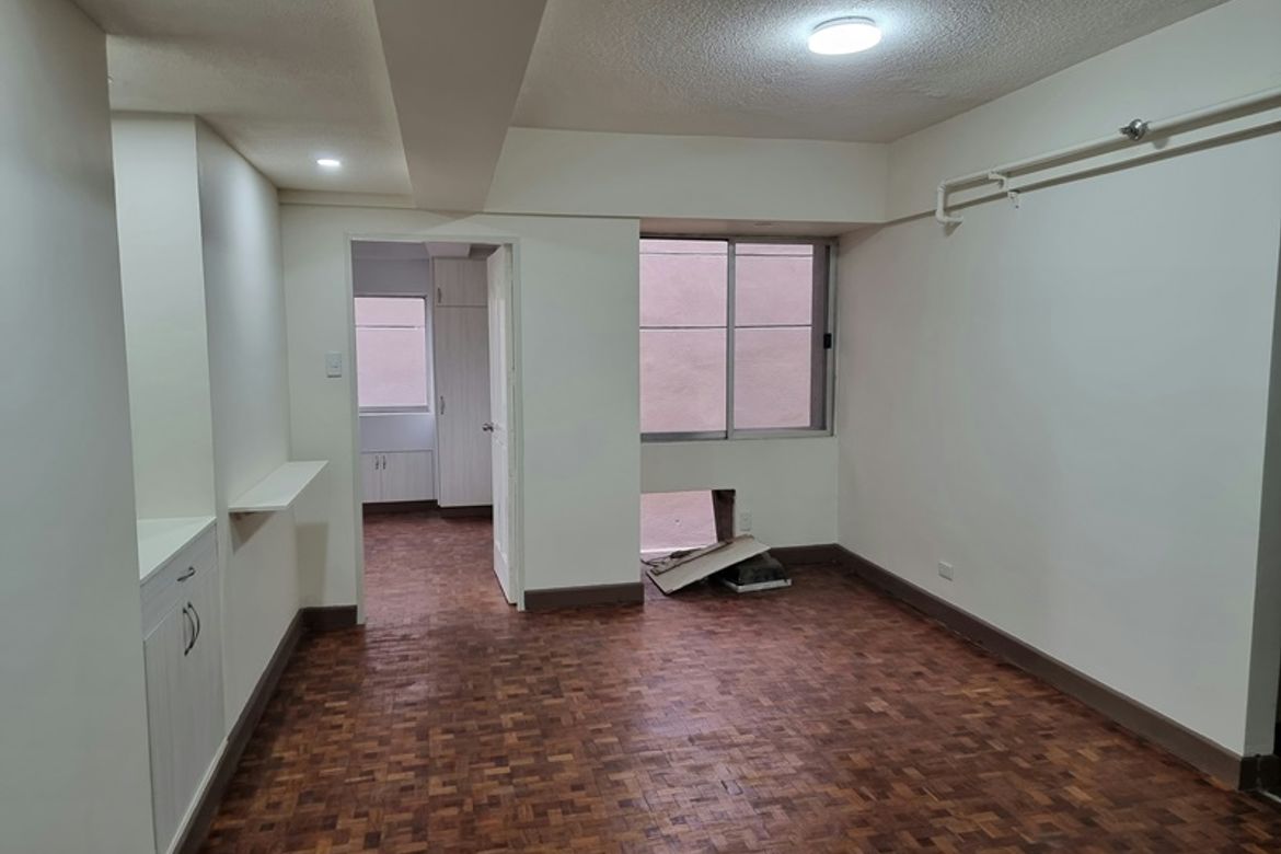 2 Bedroom Condo for Sale in Greenhills, San Juan, Metro Manila near MRT-3 Santolan – photo 8