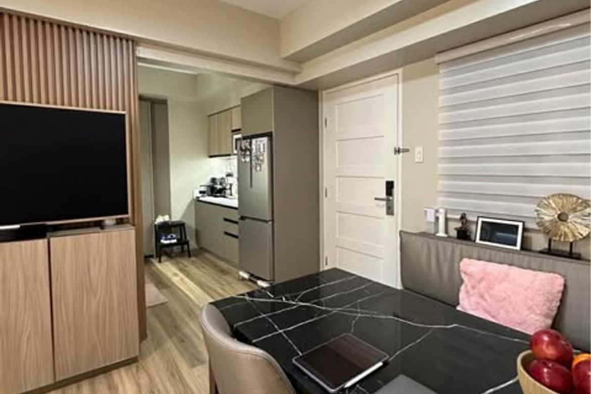 2 Bedroom Condo for Sale in Highway Hills, Mandaluyong, Metro Manila near MRT-3 Boni – photo 6