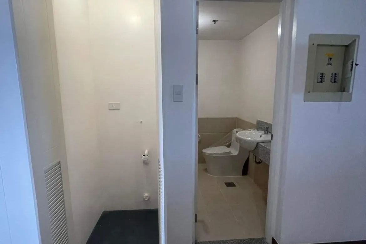 2 Bedroom Condo for Sale in Infina Towers, Marilag, Quezon City, Metro Manila near LRT-2 Anonas – photo 3