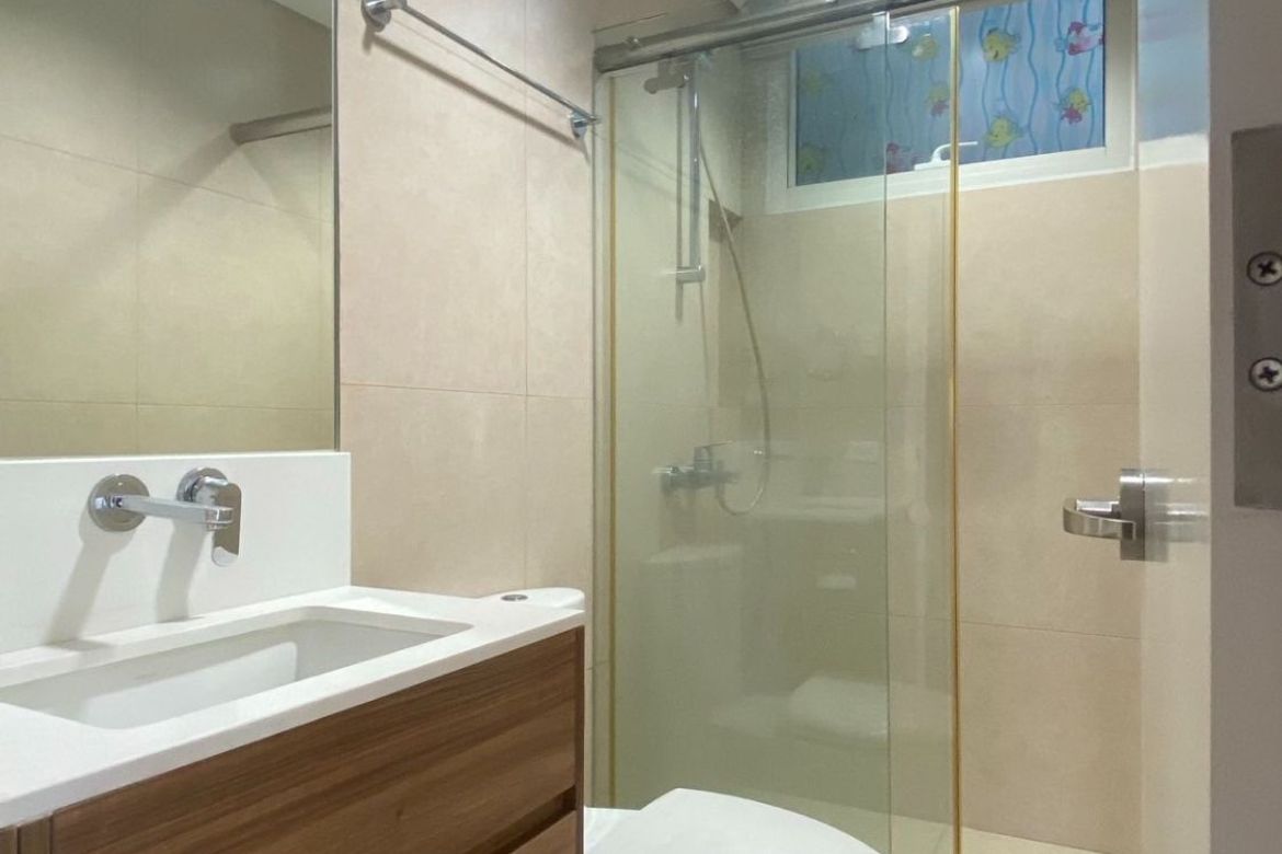 2 Bedroom Condo for Sale in Katipunan, Quezon City, Metro Manila near LRT-1 Roosevelt – photo 3
