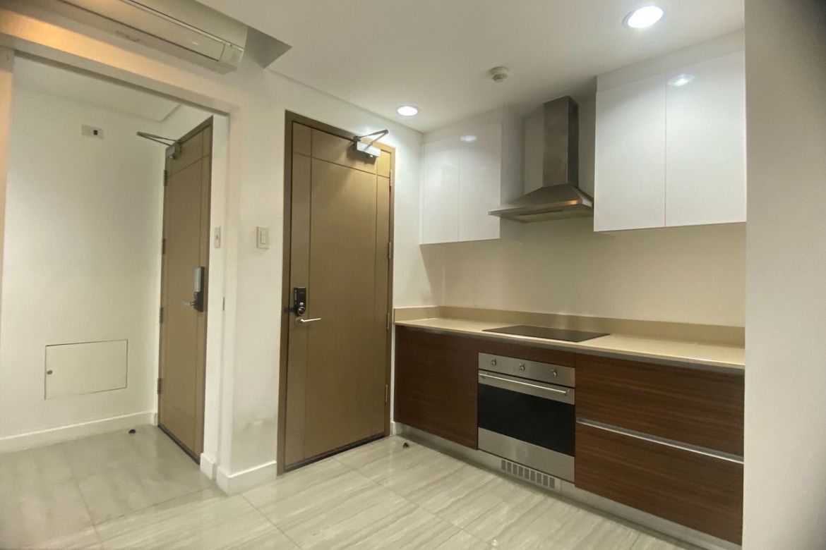 2 Bedroom Condo for Sale in Katipunan, Quezon City, Metro Manila near LRT-1 Roosevelt – photo 7