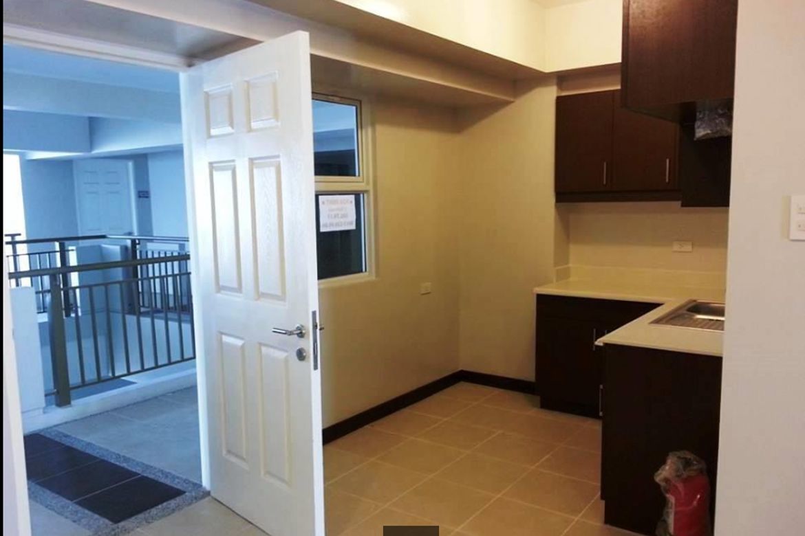 2 Bedroom Condo for Sale in La Verti Residences, Pasay, Metro Manila near LRT-1 Baclaran