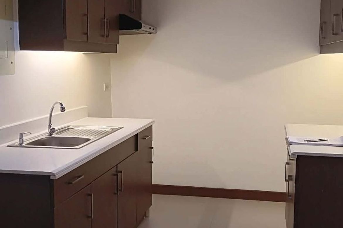 2 Bedroom Condo for Sale in La Verti Residences, Pasay, Metro Manila near LRT-1 Baclaran – photo 5