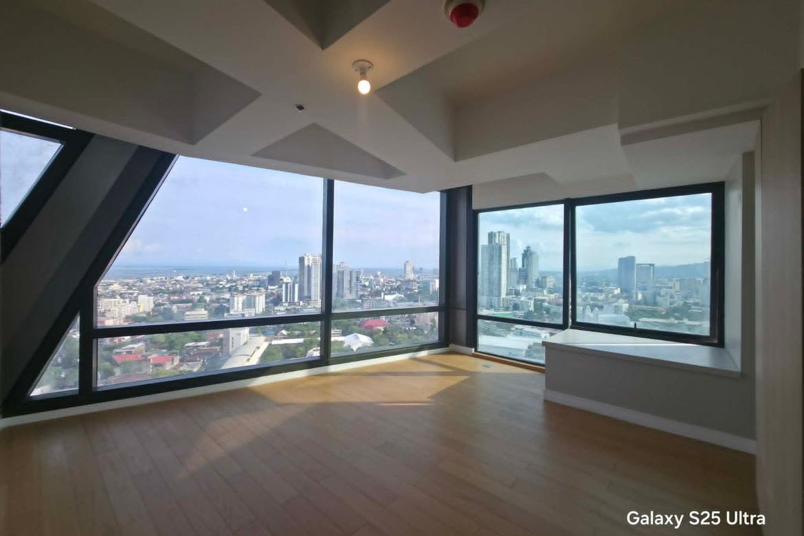 2 Bedroom Condo for Sale in Lahug, Cebu City, Cebu