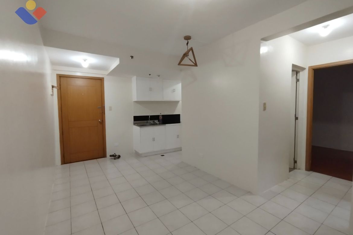 2 Bedroom Condo for Sale in Lions Park Residences, Barangay 76, Pasay, Metro Manila near LRT-1 EDSA – photo 2