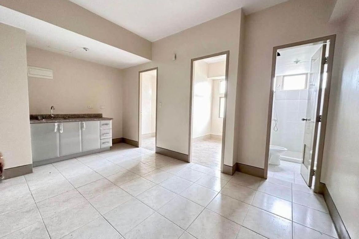 2 Bedroom Condo for Sale in Little Baguio Terraces, Ermitaño, San Juan, Metro Manila near LRT-2 J. Ruiz – photo 3