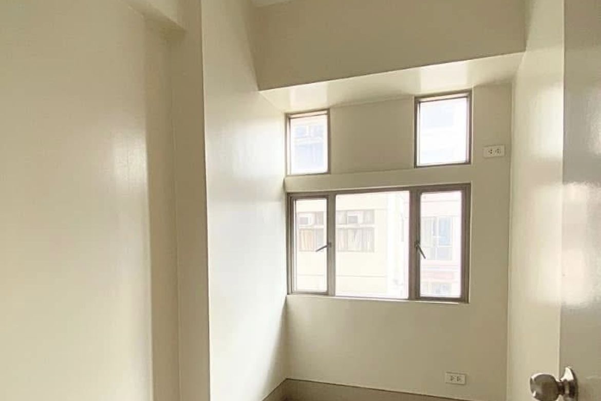 2 Bedroom Condo for Sale in Little Baguio Terraces, Ermitaño, San Juan, Metro Manila near LRT-2 J. Ruiz – photo 7
