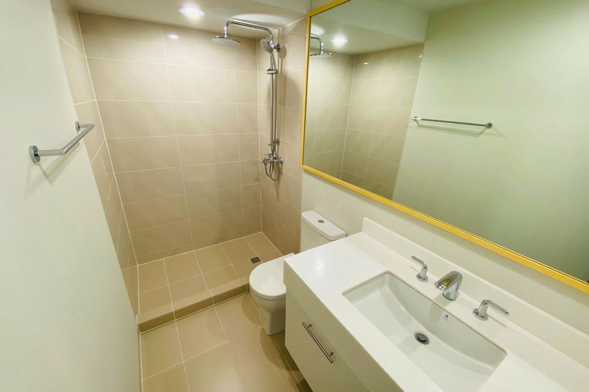 2 Bedroom Condo for Sale in Loyola Heights, Quezon City, Metro Manila near LRT-2 Katipunan – photo 2