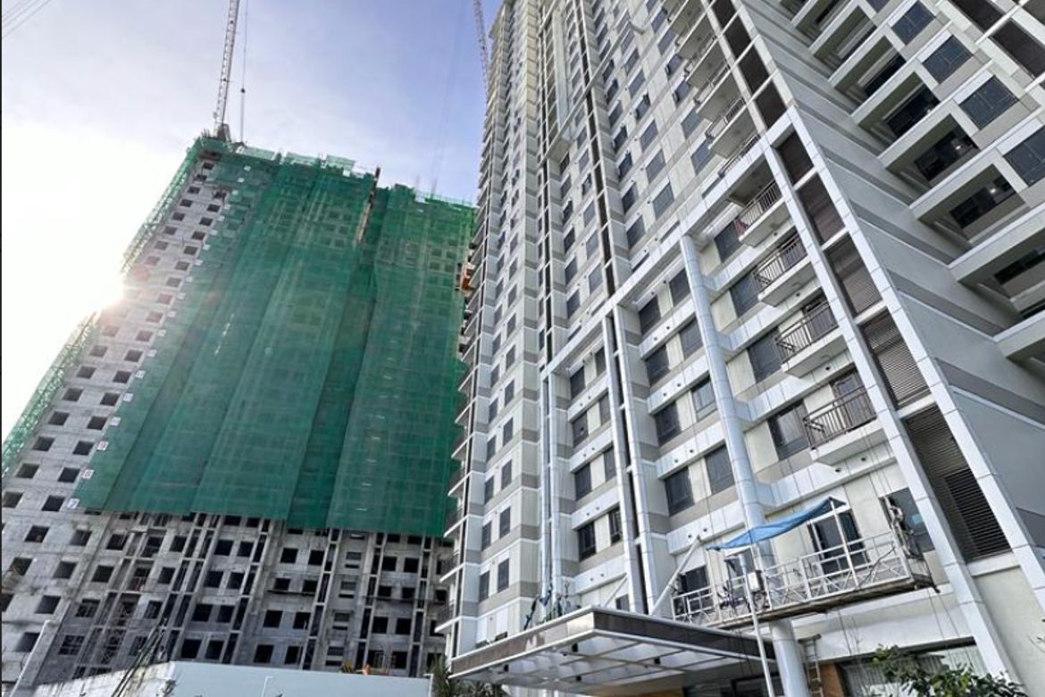 2 Bedroom Condo for Sale in Loyola Heights, Quezon City, Metro Manila near LRT-2 Katipunan – photo 3