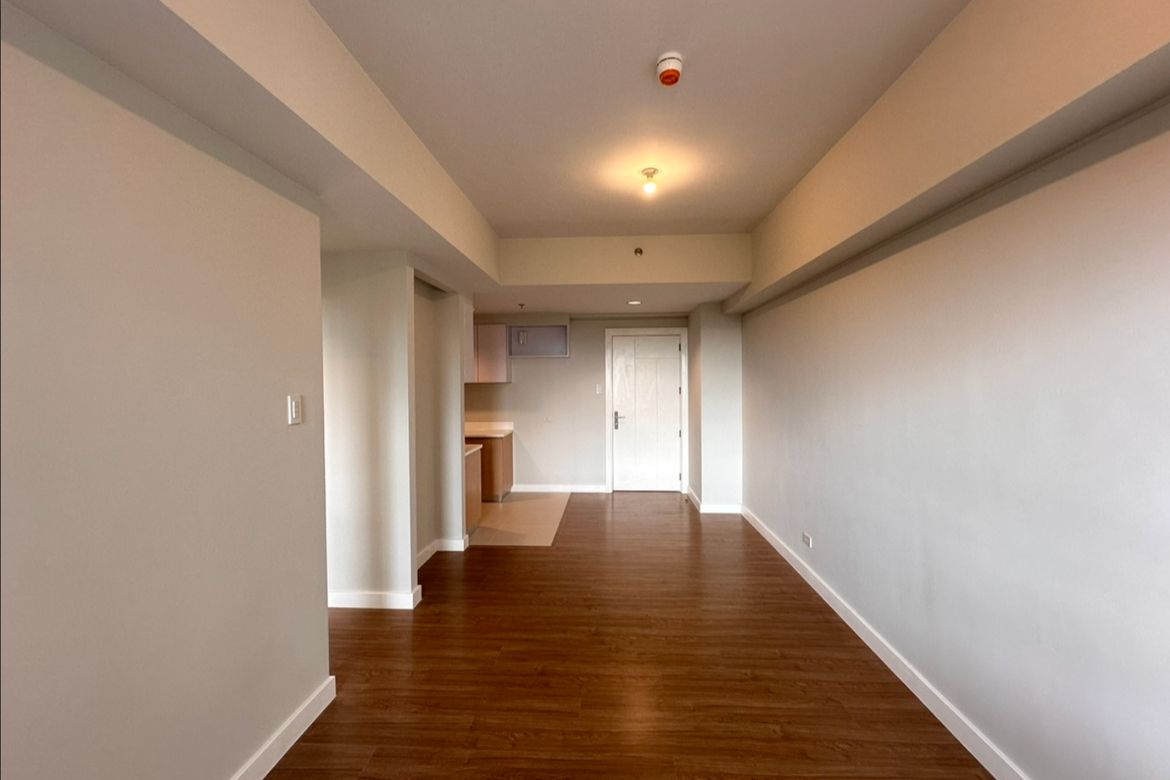 2 Bedroom Condo for Sale in Loyola Heights, Quezon City, Metro Manila near LRT-2 Katipunan – photo 4