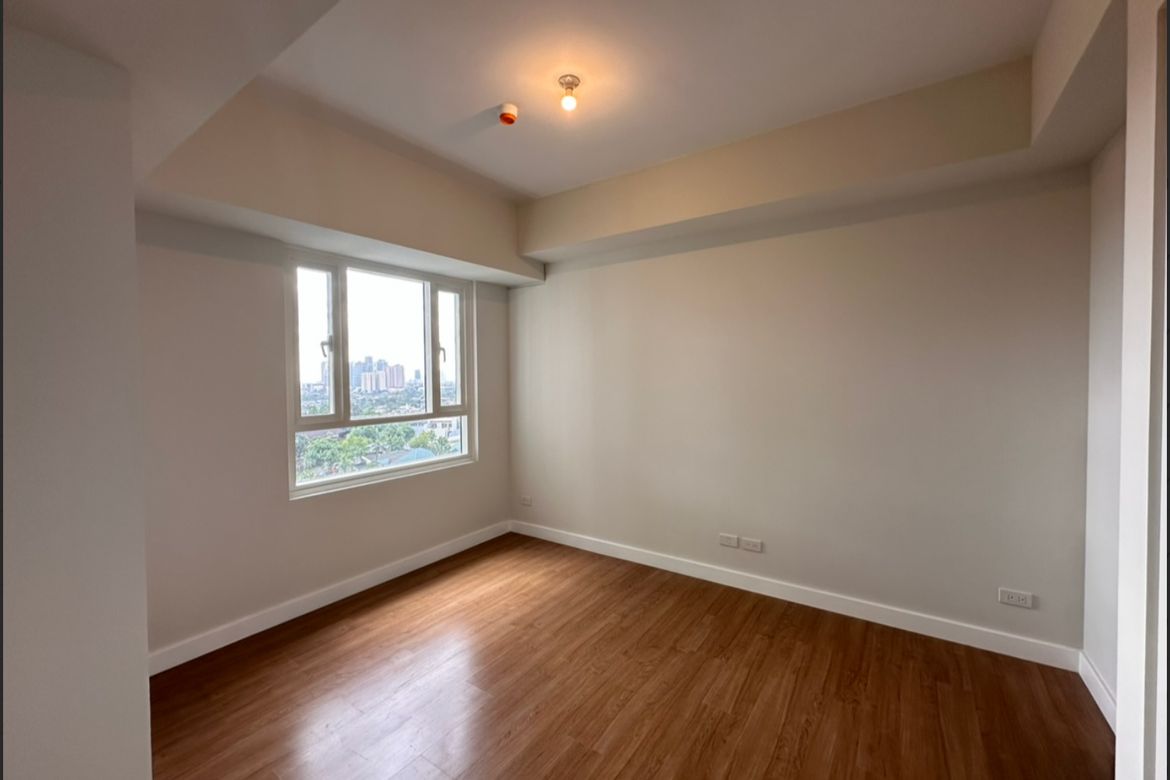 2 Bedroom Condo for Sale in Loyola Heights, Quezon City, Metro Manila near LRT-2 Katipunan – photo 6