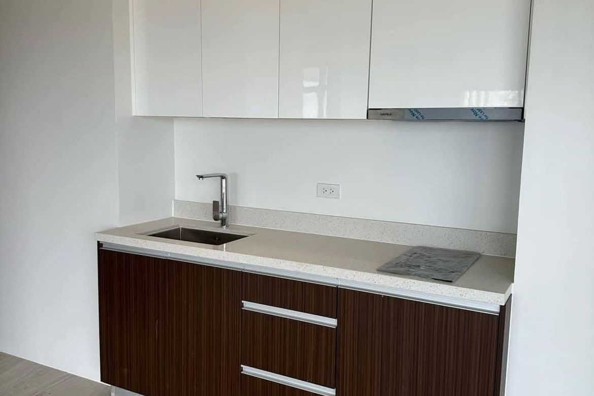 2 Bedroom Condo for Sale in Mactan, Lapu-Lapu, Cebu – photo 5