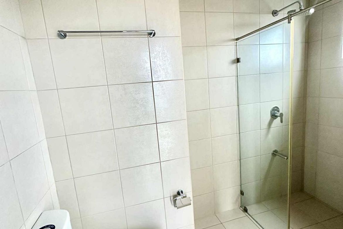 2 Bedroom Condo for Sale in Madison Park West, BGC, Taguig – photo 9