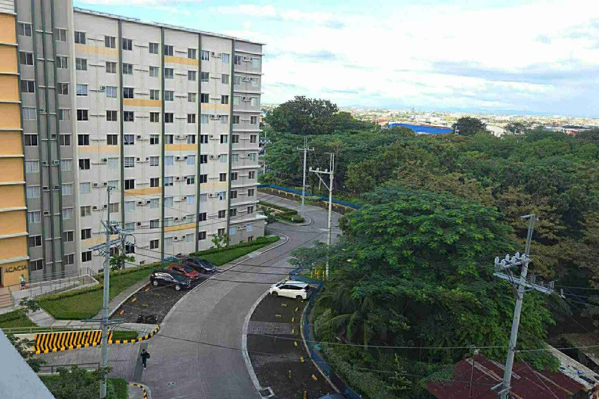 2 Bedroom Condo for Sale in Malinta, Valenzuela, Metro Manila