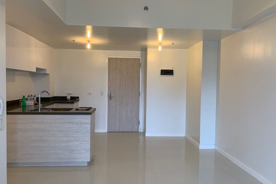 2 Bedroom Condo for Sale in Mandani Bay Suites, Tipolo, Mandaue, Cebu – photo 3
