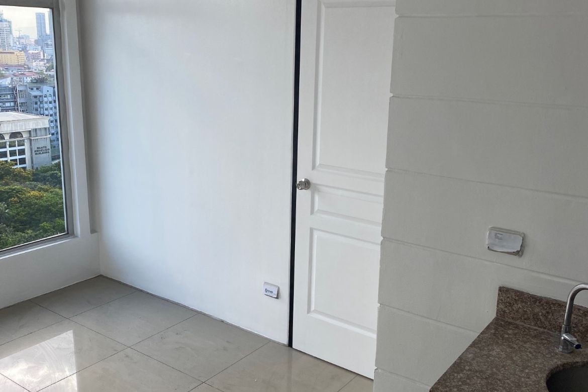 2 Bedroom Condo for Sale in Manila, Metro Manila near LRT-2 Legarda – photo 6