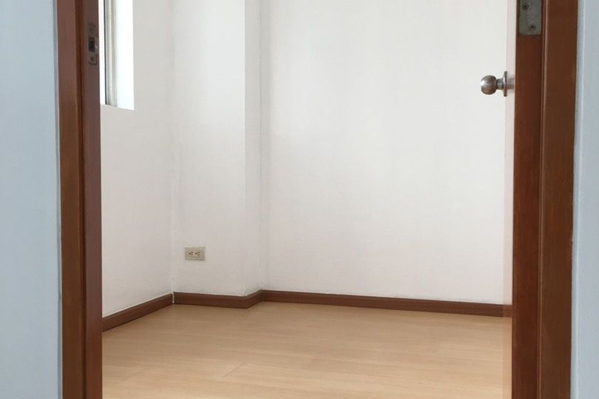 2 Bedroom Condo for Sale in Merville, Parañaque, Metro Manila – photo 4