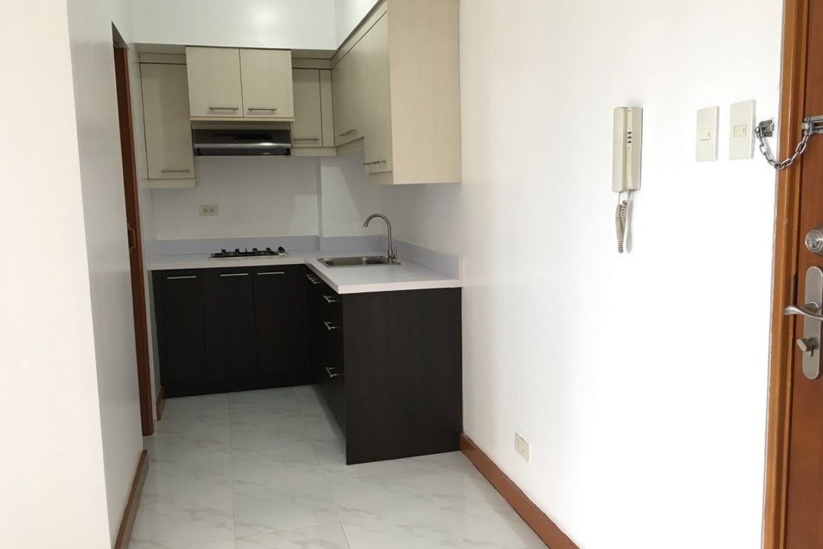 2 Bedroom Condo for Sale in Merville, Parañaque, Metro Manila – photo 6