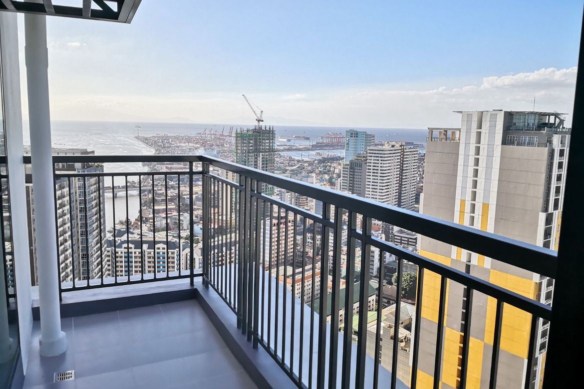 2 Bedroom Condo for Sale in Noble Place, Binondo, Manila, Metro Manila near LRT-1 Carriedo