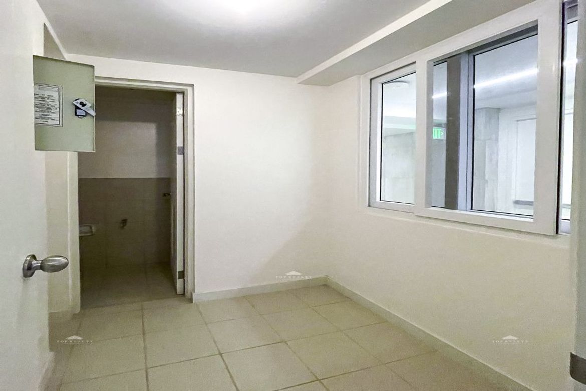 2 Bedroom Condo for Sale in Oak Harbor Residences, Don Bosco, Parañaque, Metro Manila – photo 2