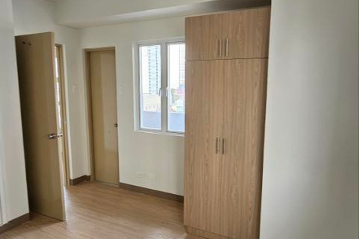 2 Bedroom Condo for Sale in One Hidalgo, Malate, Manila, Metro Manila near LRT-1 Pedro Gil – photo 2