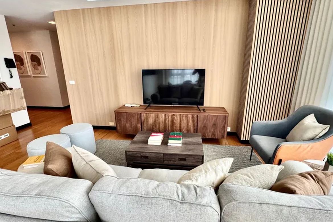 2 Bedroom Condo for Sale in One Shangri-La Place, Wack-Wack Greenhills, Mandaluyong, Metro Manila near MRT-3 Shaw Boulevard – photo 4