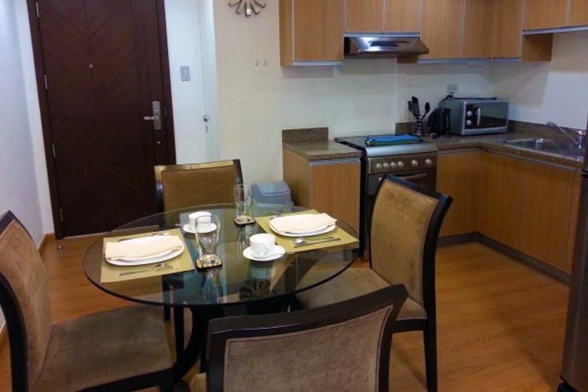 2 Bedroom Condo for Sale in One Shangri-La Place, Wack-Wack Greenhills, Mandaluyong, Metro Manila near MRT-3 Shaw Boulevard