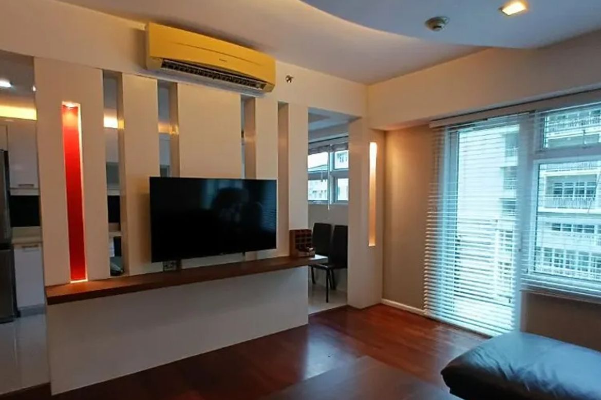 2 Bedroom Condo for Sale in One Shangri-La Place, Wack-Wack Greenhills, Mandaluyong, Metro Manila near MRT-3 Shaw Boulevard