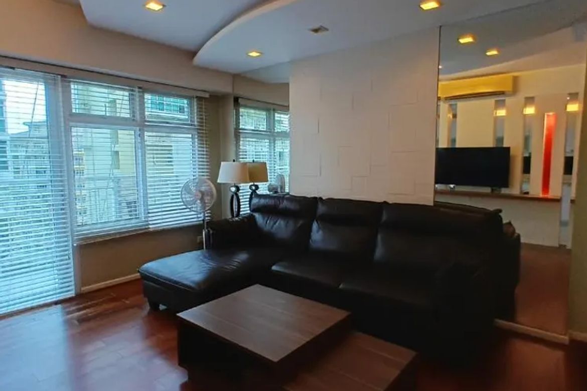 2 Bedroom Condo for Sale in One Shangri-La Place, Wack-Wack Greenhills, Mandaluyong, Metro Manila near MRT-3 Shaw Boulevard – photo 6