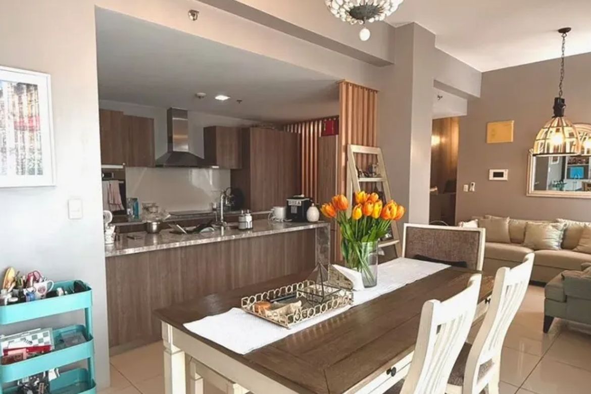 2 Bedroom Condo for Sale in One Shangri-La Place, Wack-Wack Greenhills, Mandaluyong, Metro Manila near MRT-3 Shaw Boulevard