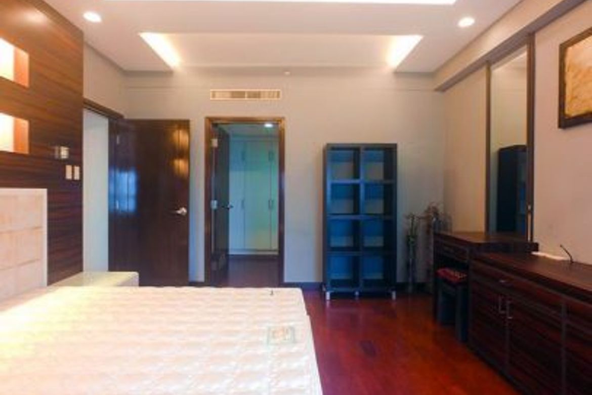 2 Bedroom Condo for Sale in One Shangri-La Place, Wack-Wack Greenhills, Mandaluyong, Metro Manila near MRT-3 Shaw Boulevard – photo 2