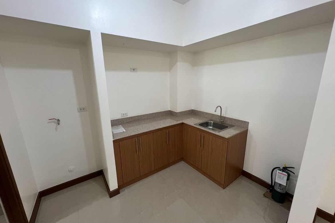 2 Bedroom Condo for Sale in Palm Beach West, Barangay 76, Pasay, Metro Manila near LRT-1 Libertad – photo 3