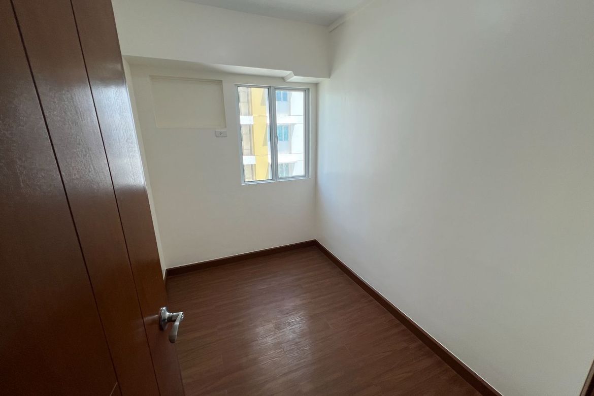 2 Bedroom Condo for Sale in Palm Beach West, Barangay 76, Pasay, Metro Manila near LRT-1 Libertad – photo 5