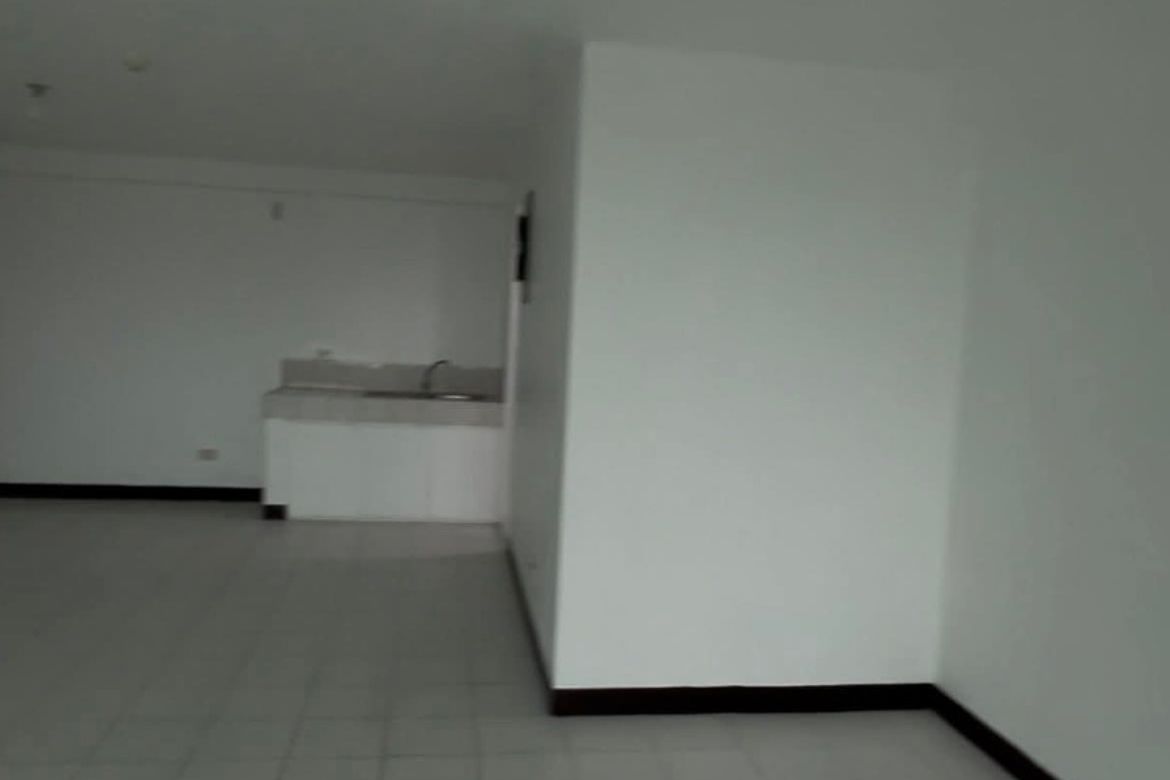 2 Bedroom Condo for Sale in Palmdale Heights, Bagong Ilog, Pasig, Metro Manila – photo 7