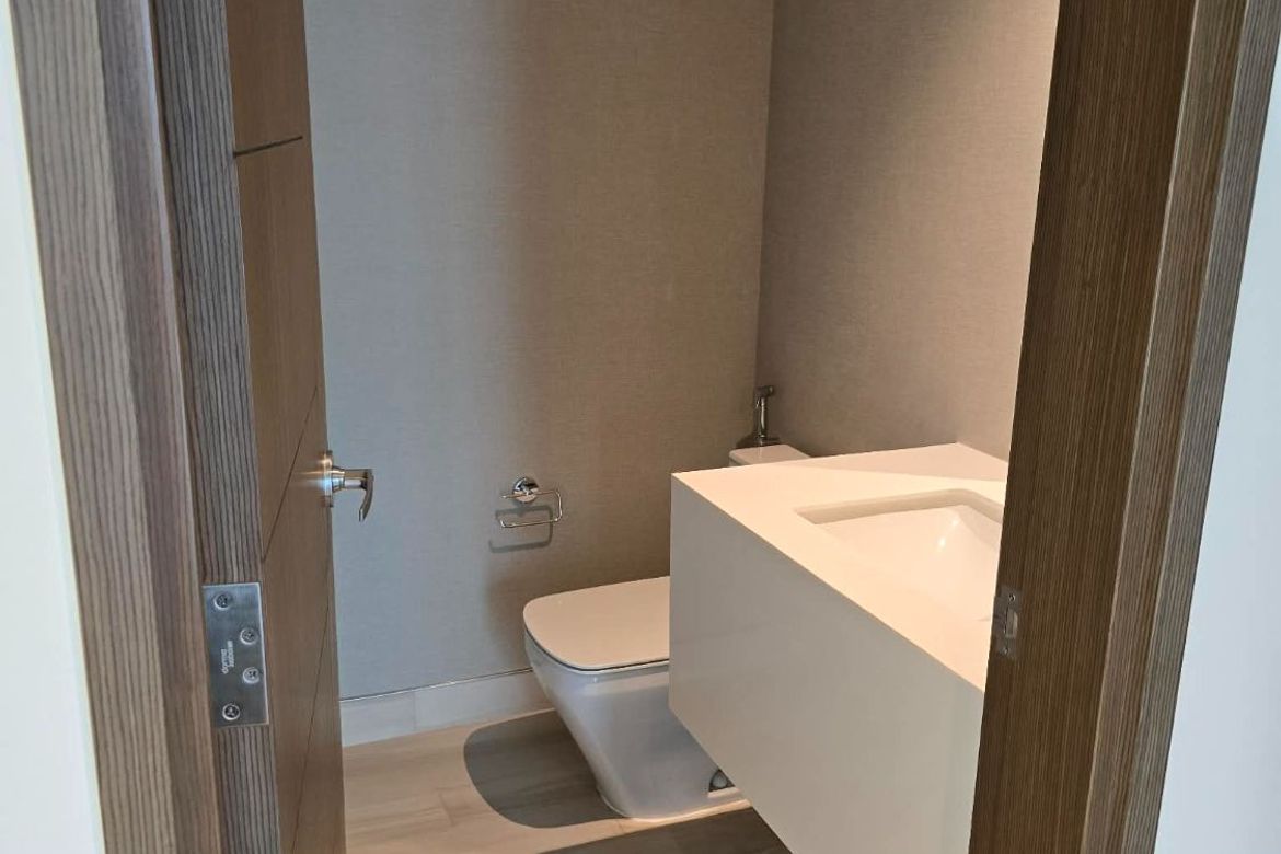 2 Bedroom Condo for Sale in Park Central Towers, Urdaneta, Makati City near MRT-3 Ayala – photo 11