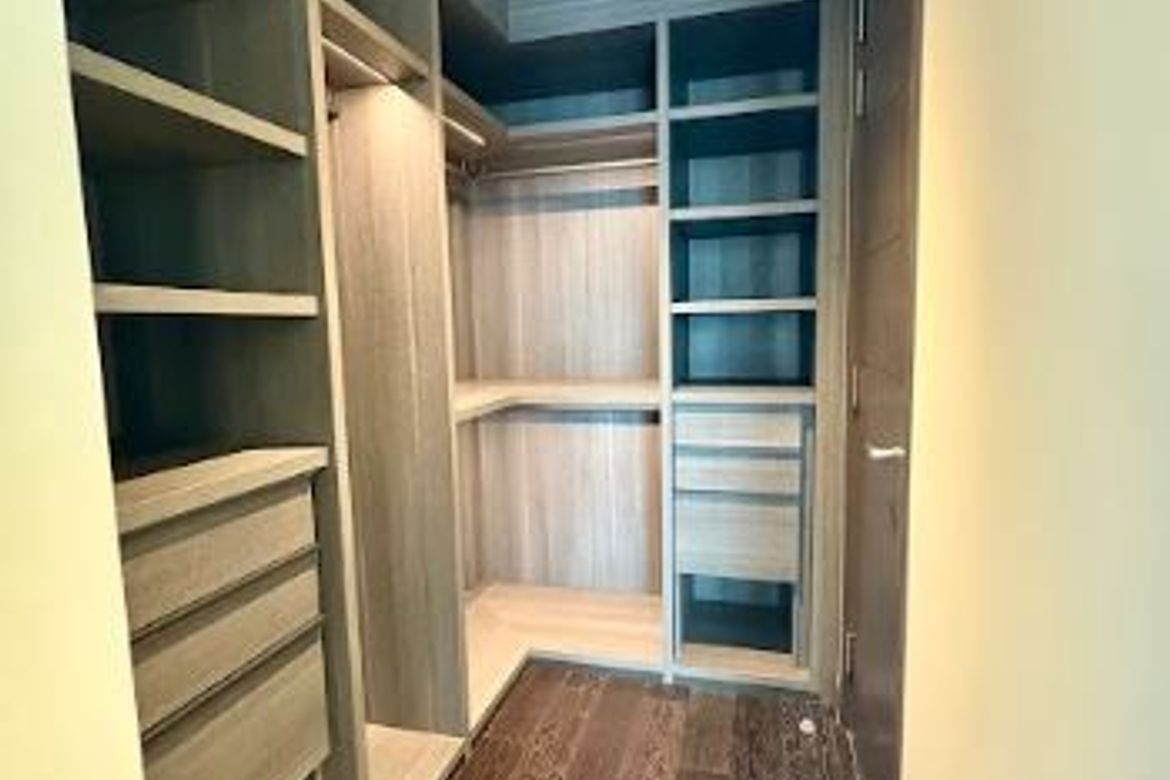 2 Bedroom Condo for Sale in Park Central Towers, Urdaneta, Makati City near MRT-3 Ayala – photo 8