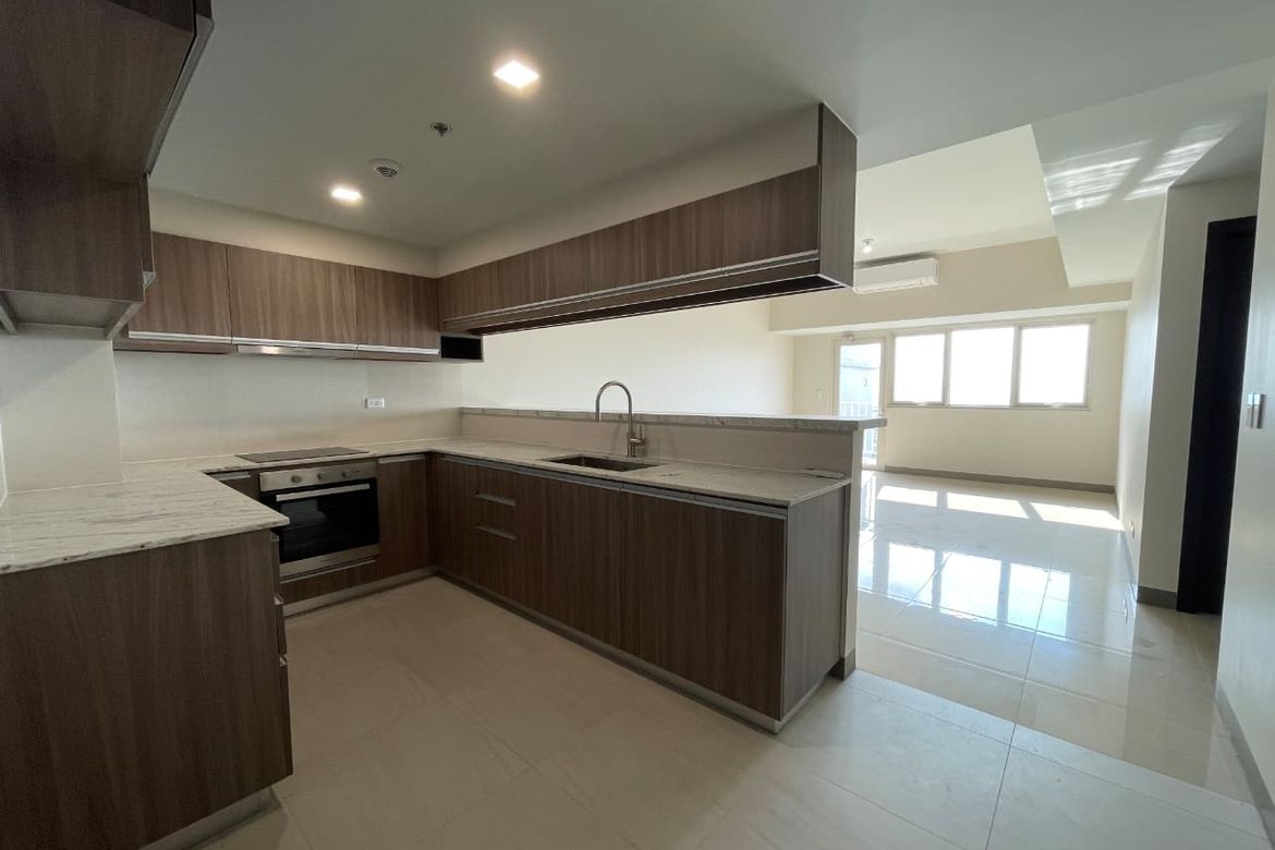 2 Bedroom Condo for Sale in Park McKinley West, BGC, Taguig – photo 6