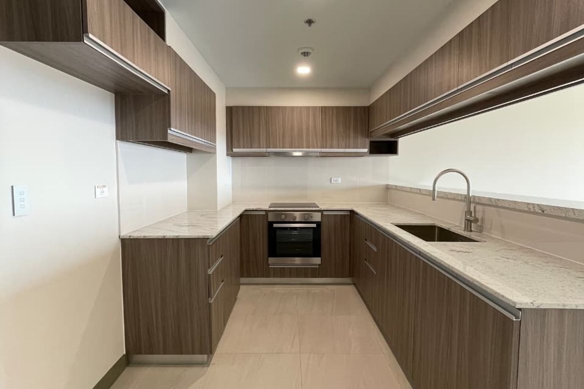 2 Bedroom Condo for Sale in Park McKinley West, BGC, Taguig – photo 9