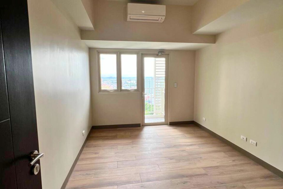 2 Bedroom Condo for Sale in Park McKinley West, BGC, Taguig – photo 12