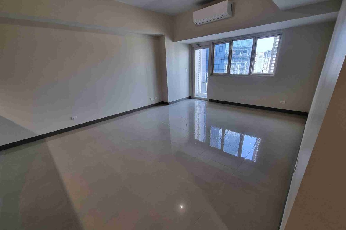 2 Bedroom Condo for Sale in Park McKinley West, BGC, Taguig – photo 11
