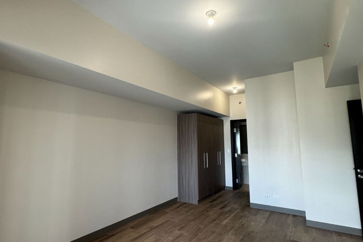 2 Bedroom Condo for Sale in Park McKinley West, BGC, Taguig – photo 8