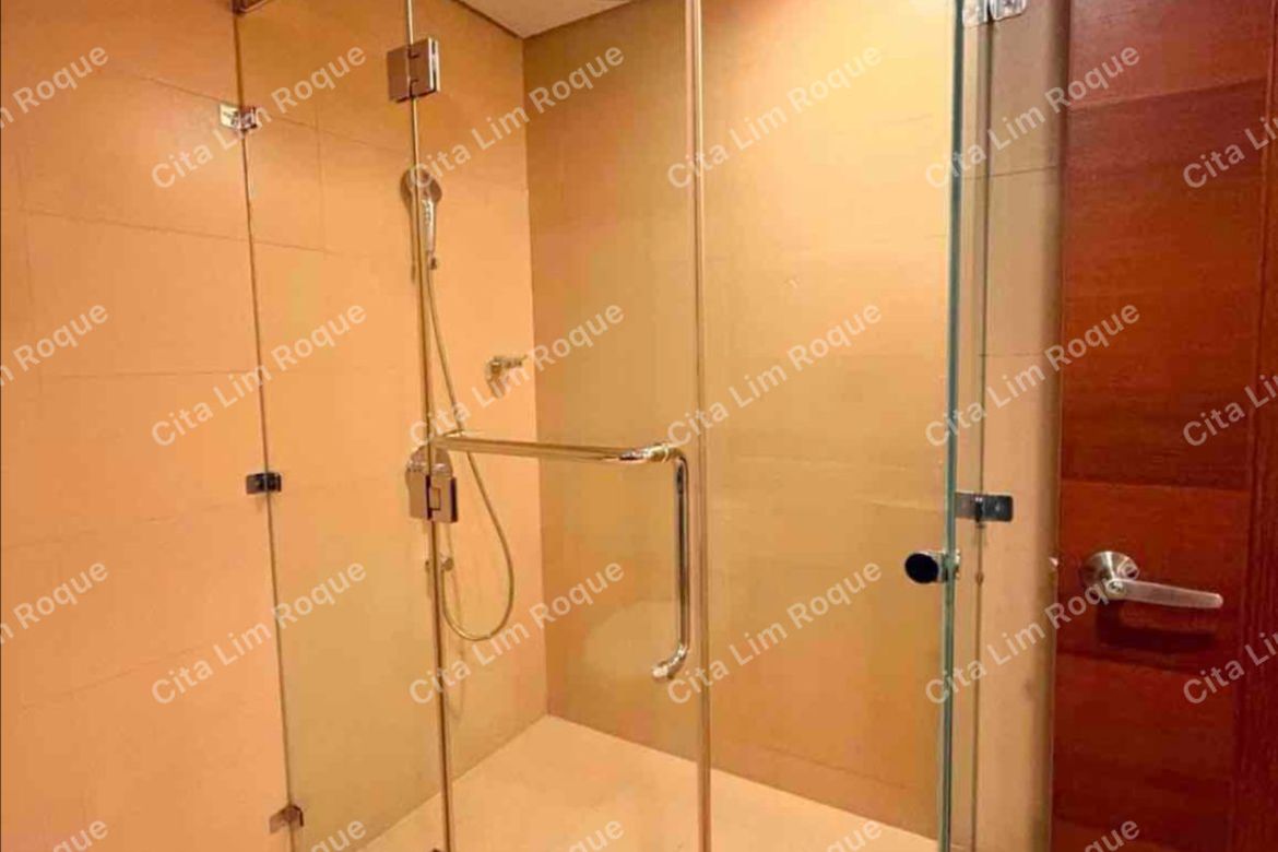 2 Bedroom Condo for Sale in Park Terraces, San Lorenzo, Makati City near MRT-3 Ayala – photo 12