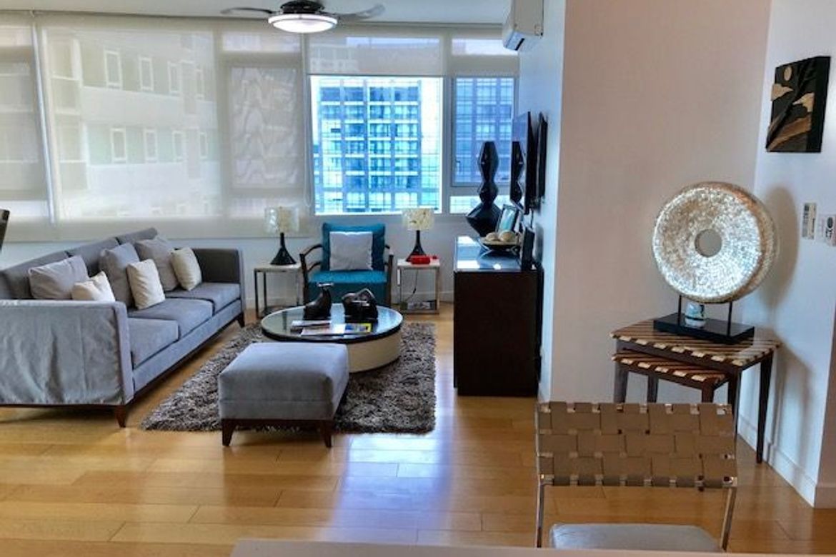 2 Bedroom Condo for Sale in Park Terraces, San Lorenzo, Makati City near MRT-3 Ayala – photo 5