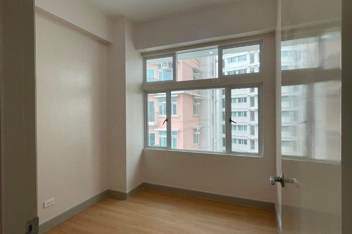 2 Bedroom Condo for Sale in Peninsula Garden Midtown Homes, Paco, Manila, Metro Manila – photo 3