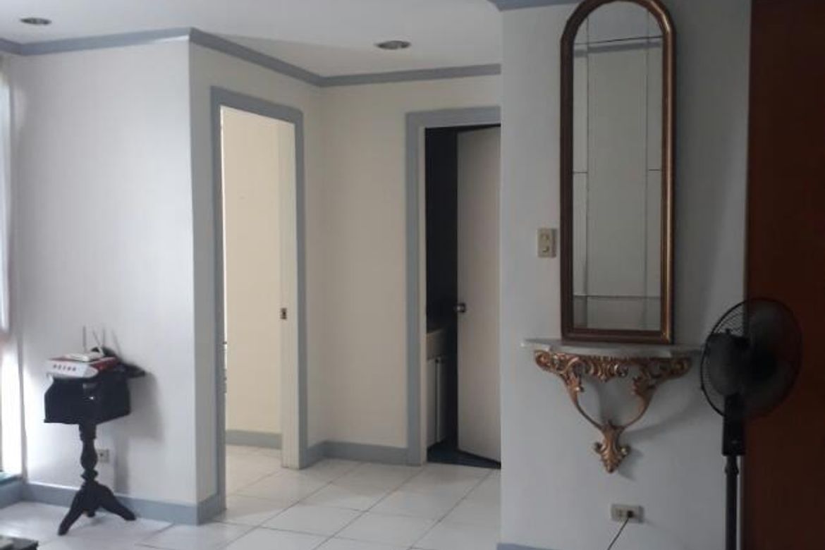 2 Bedroom Condo for Sale in Pio Del Pilar, Makati, Metro Manila – photo 6