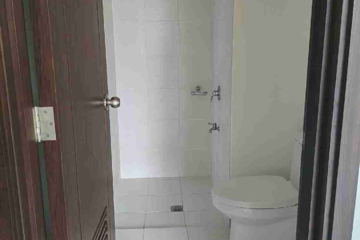 2 Bedroom Condo for Sale in Pioneer Woodlands, Barangka Ilaya, Mandaluyong, Metro Manila near MRT-3 Boni – photo 8