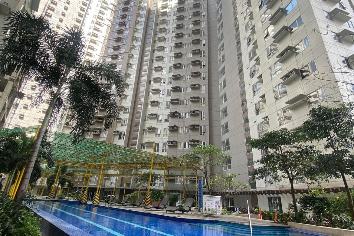 2 Bedroom Condo for Sale in Pioneer Woodlands, Barangka Ilaya, Mandaluyong, Metro Manila near MRT-3 Boni – photo 3