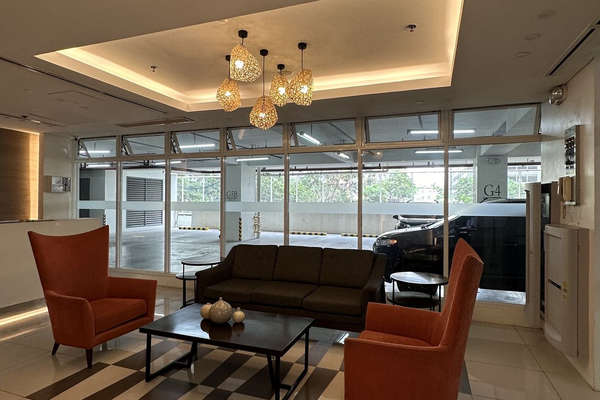2 Bedroom Condo for Sale in Pioneer Woodlands, Barangka Ilaya, Mandaluyong, Metro Manila near MRT-3 Boni – photo 4